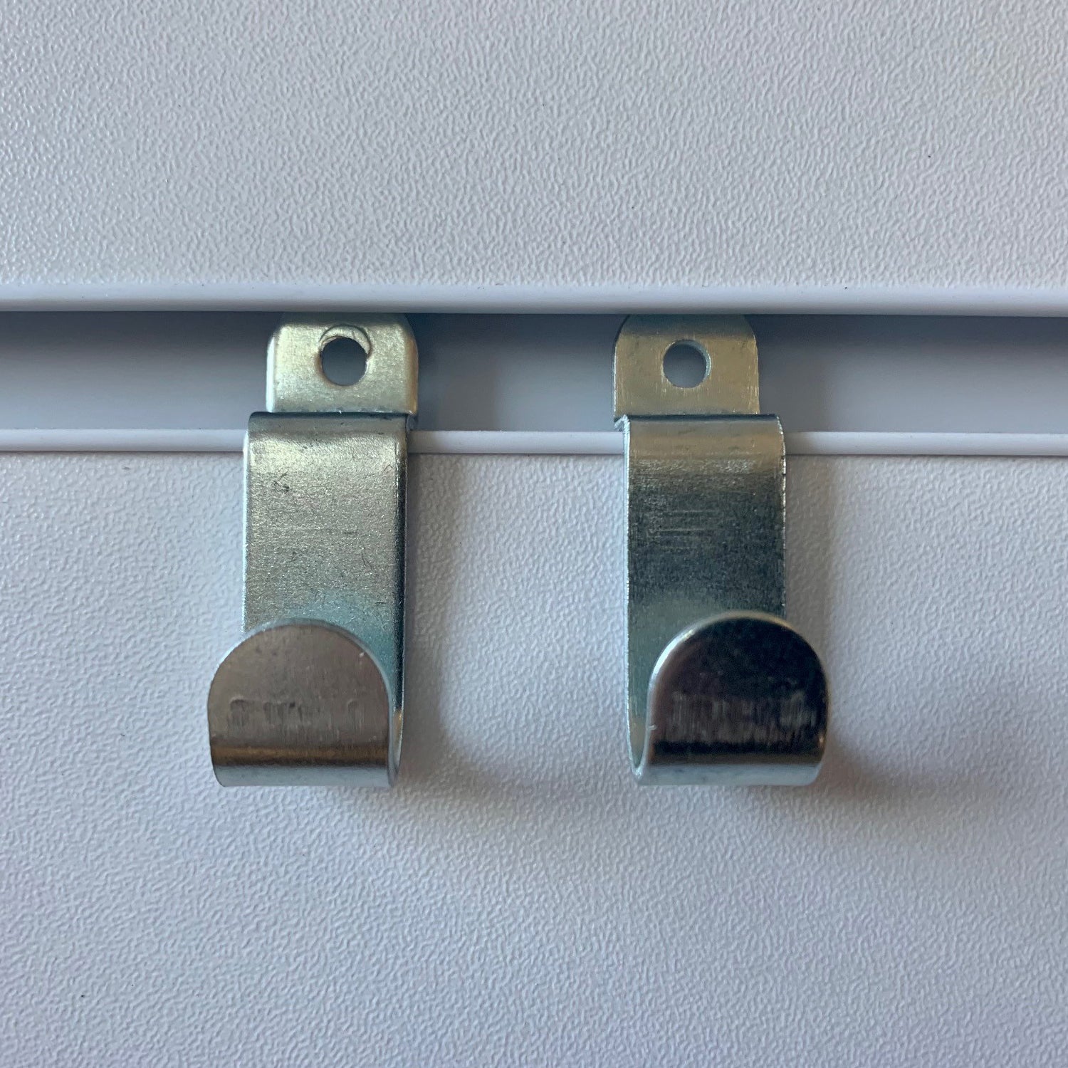 0022-00 - Pair of Hooks for Panel Side