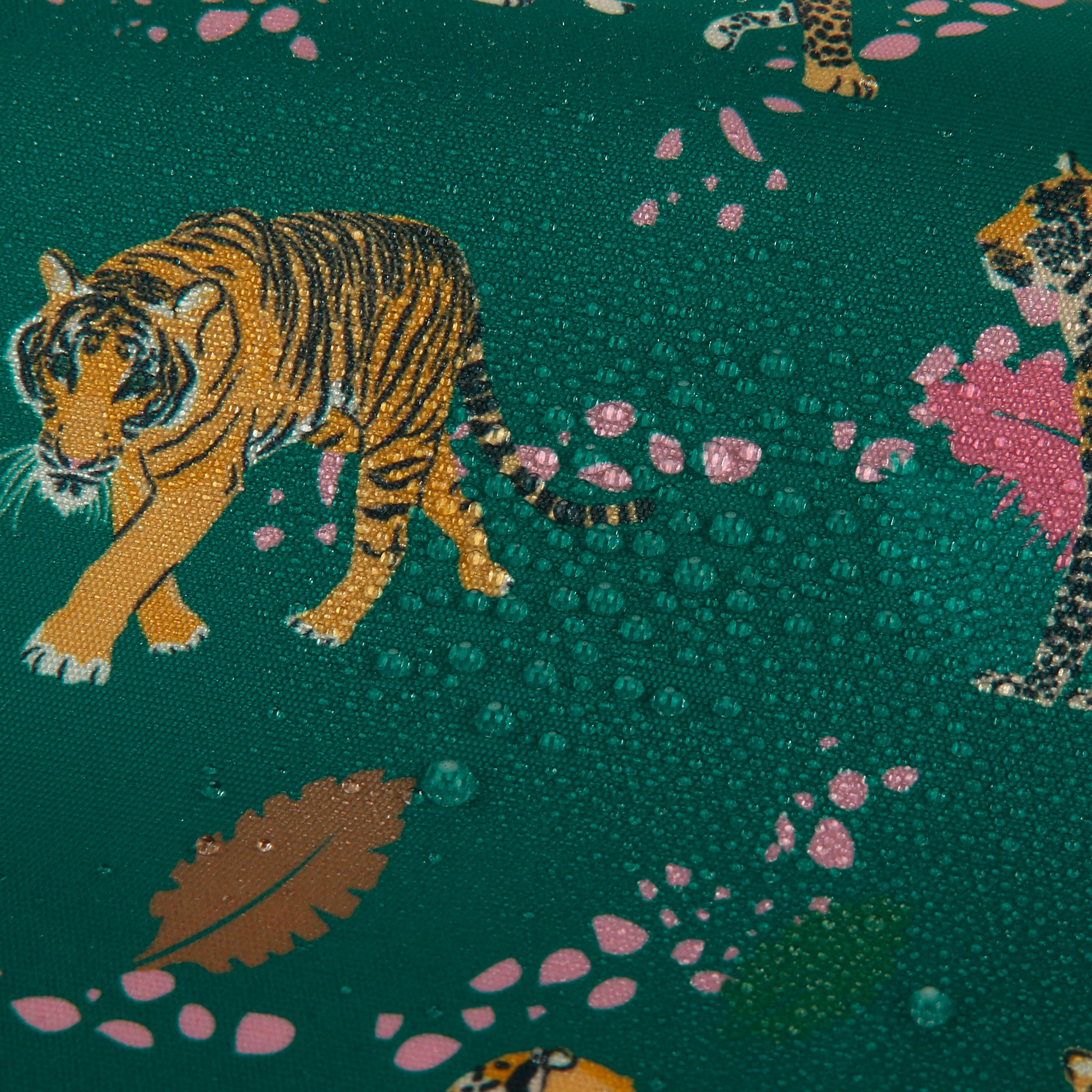 C92GN - Eco Chic Lightweight Foldable Lunch Bag Big Cat Green (Pack of 2)