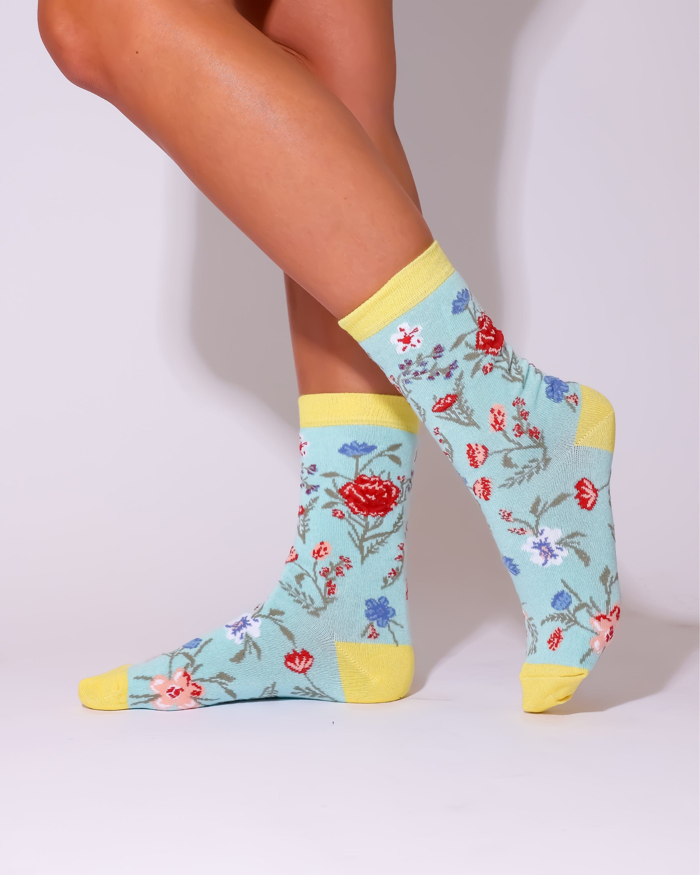 Eco Chic Eco Chic Eco-Friendly Bamboo Socks Floral
